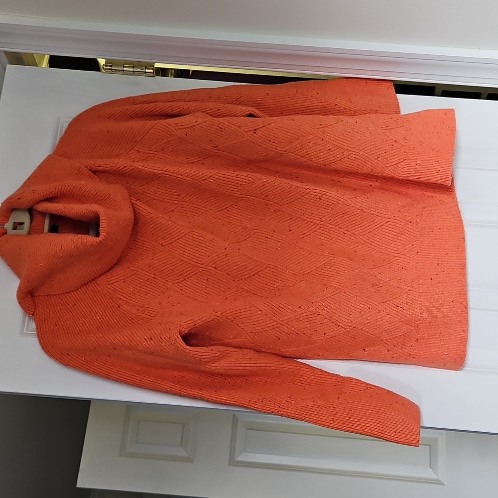 Talbots Large Coral Knit Turtleneck W/ Specks Of Blue. EUC